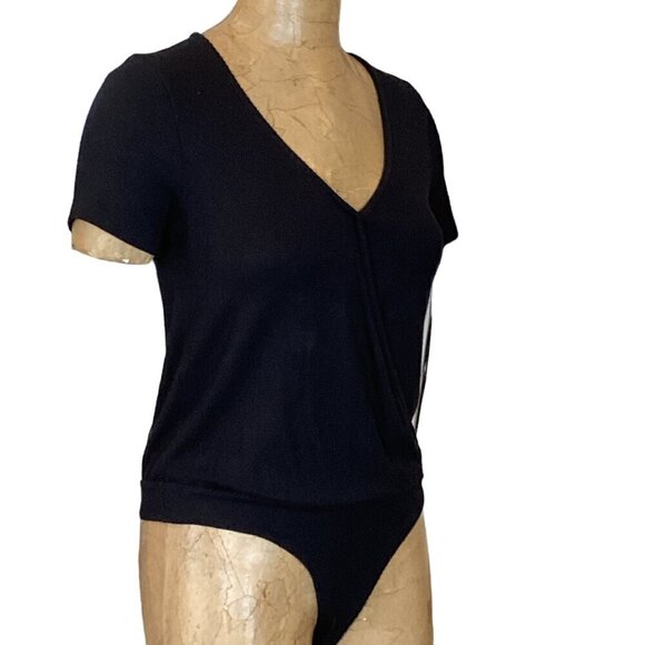 Pleione Short Sleeve V-Neck Bodysuit Top S Stretch Ribbed Knit Black 284G - Picture 3 of 8